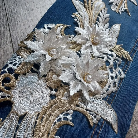 Venus Women's Floral And Pearl Embellished Skinny Jeans Size 16 - Picture 9 of 14